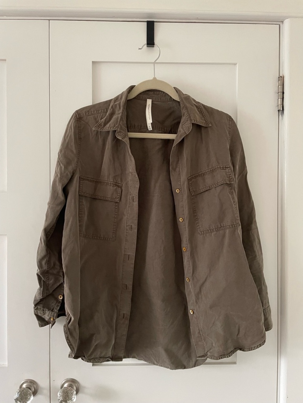 Aritiza Women's Olive Utility Button-Up Shirt Jacket
